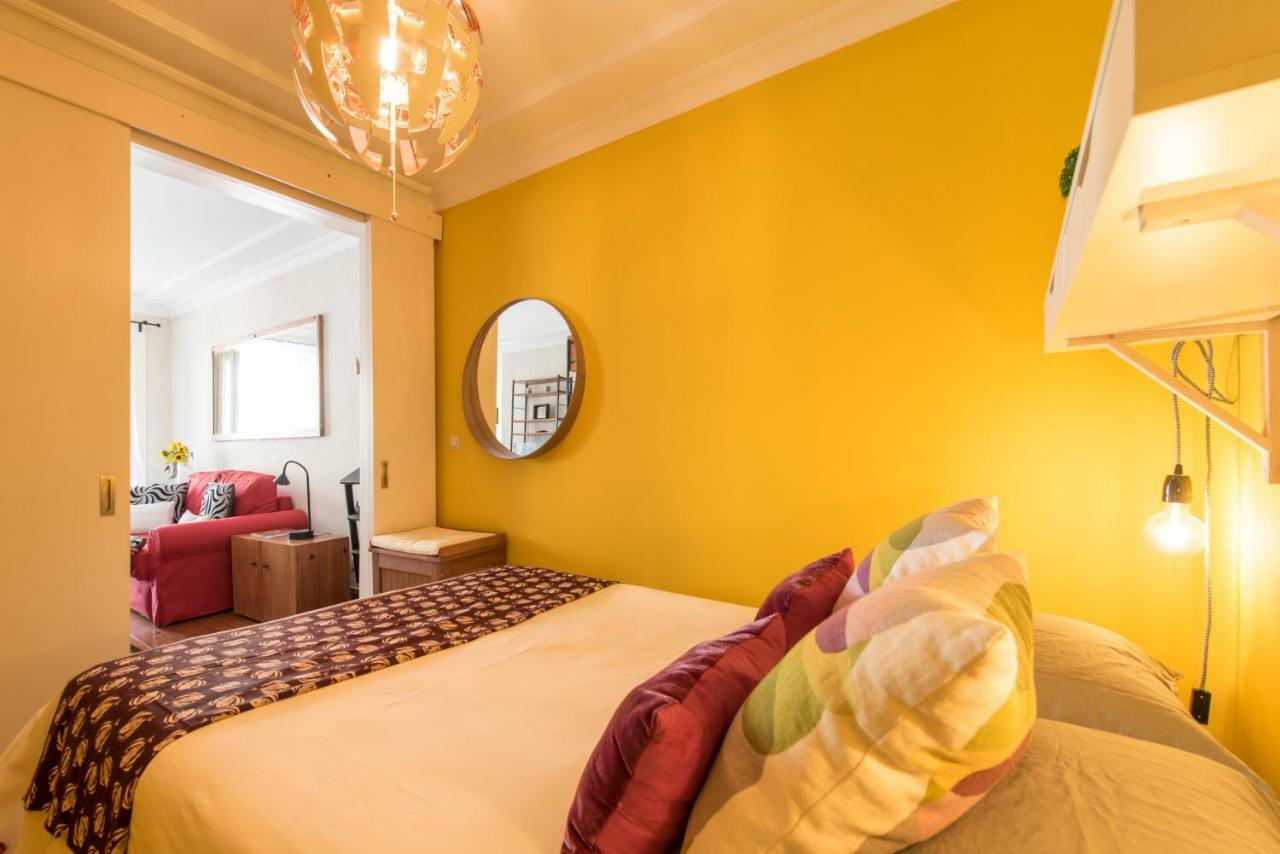 Cozy Apartment In Historic Center Lisbona Esterno foto